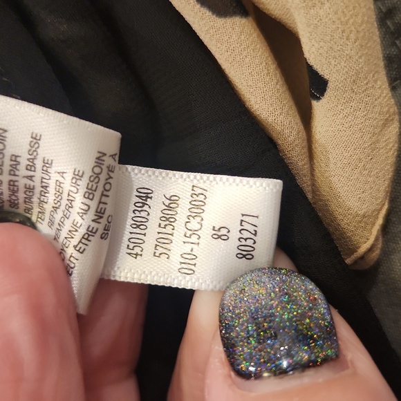 Chico's Black and Tan  Patterned Blouse Size L (2) - Picture 7 of 9